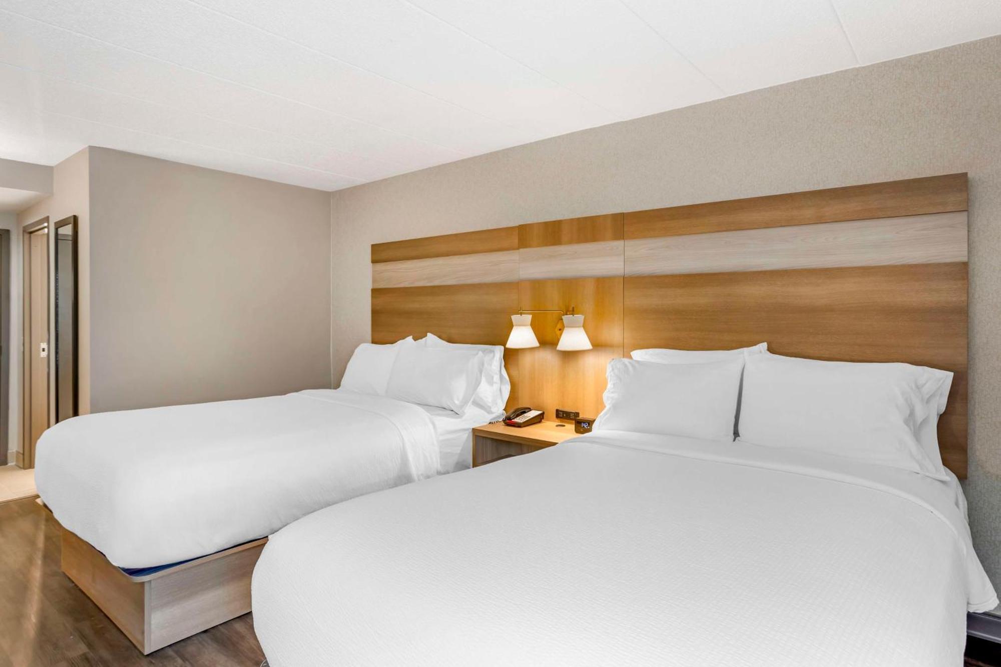 Best Western Plus Heritage Rail Inn & Suites Йорк Экстерьер фото