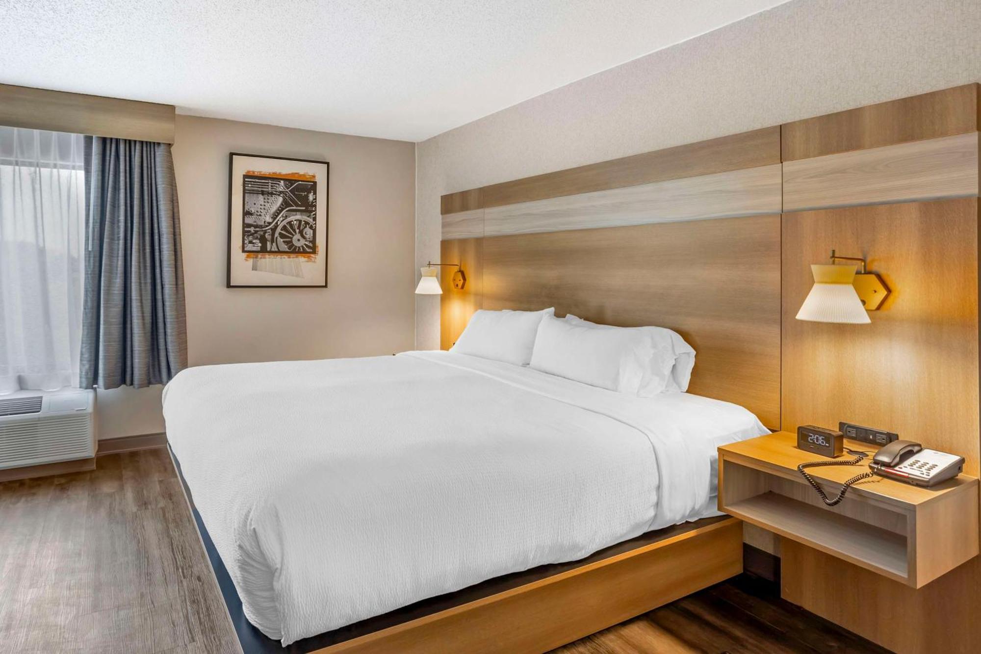 Best Western Plus Heritage Rail Inn & Suites Йорк Экстерьер фото