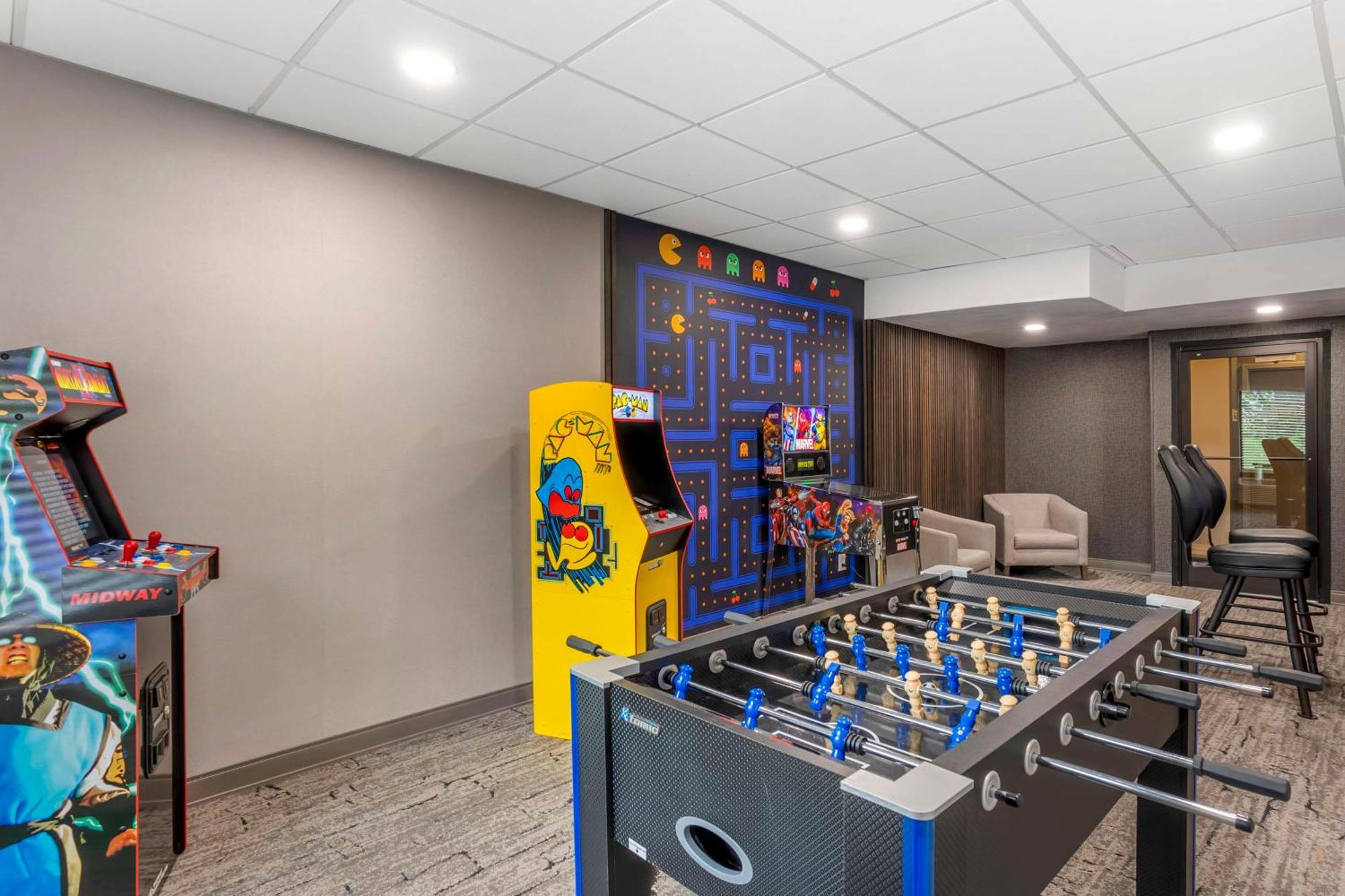 Best Western Plus Heritage Rail Inn & Suites Йорк Экстерьер фото
